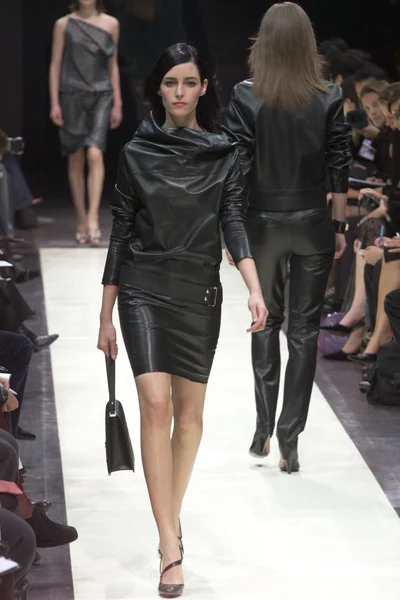 Look 12